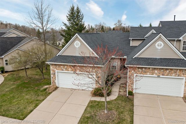 3561 Grove Lane, Auburn Hills, MI 48326