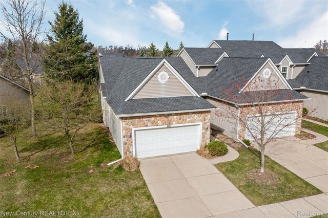 3561 Grove Lane, Auburn Hills, MI 48326