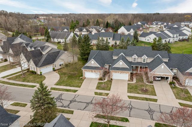3561 Grove Lane, Auburn Hills, MI 48326