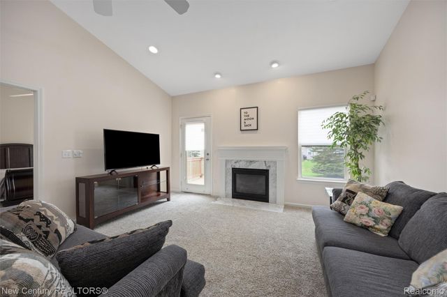 3561 Grove Lane, Auburn Hills, MI 48326