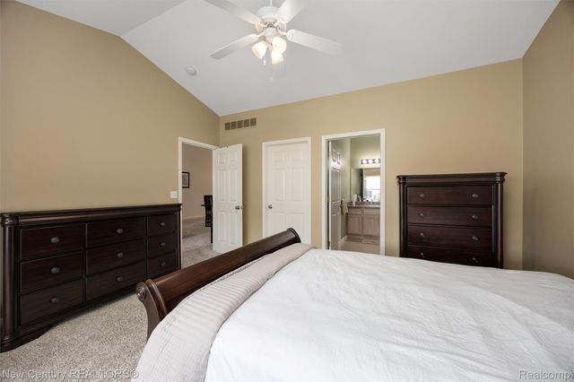 3561 Grove Lane, Auburn Hills, MI 48326