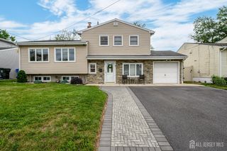 48 Cypress Drive, Colonia, NJ 07067