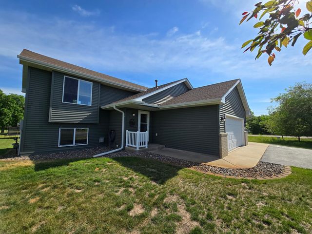 18470 91st Street SE, Becker, MN 55308