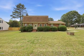 1003 Camelot Lane, Graham, NC 27253