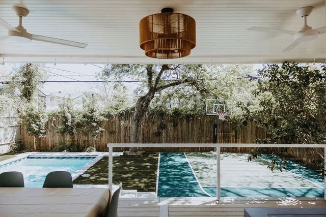4710 Swiss Avenue, Dallas, TX 75204