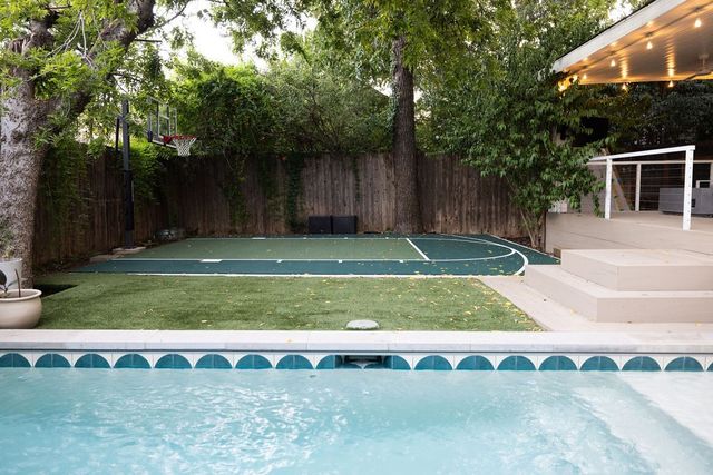4710 Swiss Avenue, Dallas, TX 75204