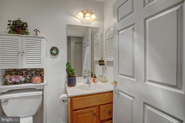 2 REDBUD DR, Mechanicsburg, PA 17050