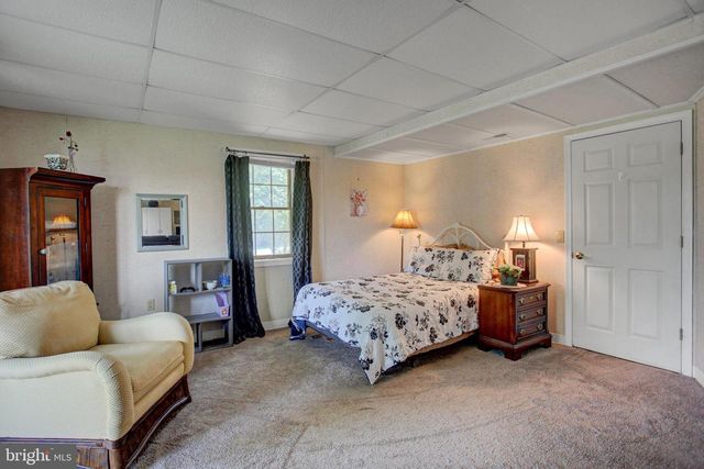 2 REDBUD DR, Mechanicsburg, PA 17050