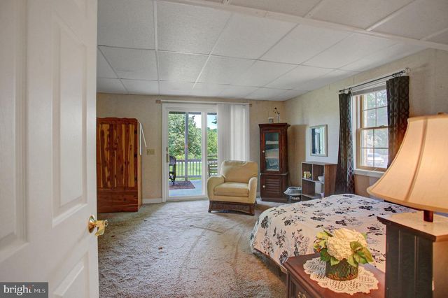 2 REDBUD DR, Mechanicsburg, PA 17050