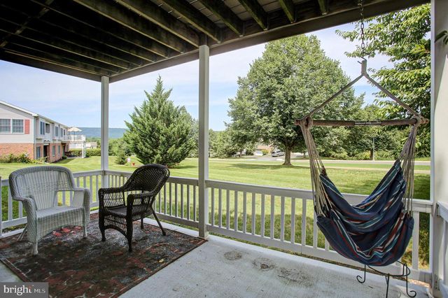 2 REDBUD DR, Mechanicsburg, PA 17050