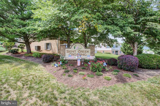 2 REDBUD DR, Mechanicsburg, PA 17050