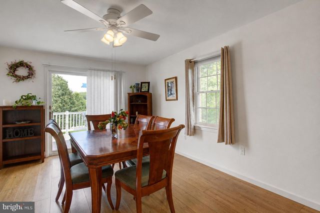 2 REDBUD DR, Mechanicsburg, PA 17050