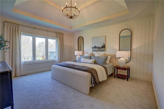 2 Sequoyah Point, Lake Winnebago, MO 64034