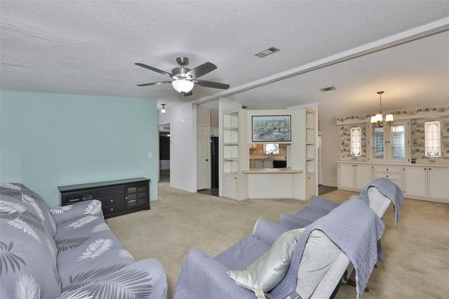 38992 STAPLEY CIRCLE, Zephyrhills, FL 33540