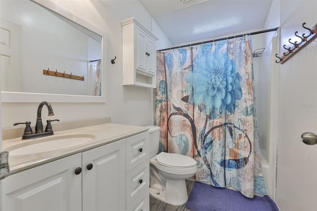 38992 STAPLEY CIRCLE, Zephyrhills, FL 33540