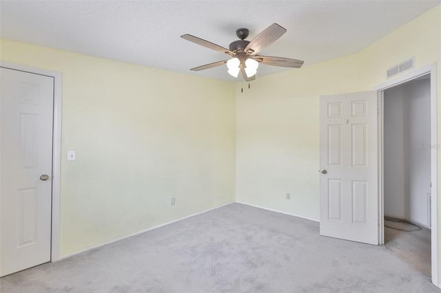 38992 STAPLEY CIRCLE, Zephyrhills, FL 33540