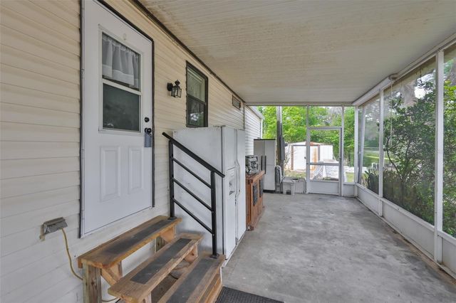 38992 STAPLEY CIRCLE, Zephyrhills, FL 33540