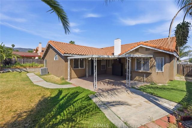 16488 Mountain Street, Lake Elsinore, CA 92530
