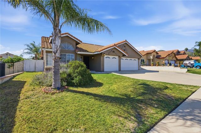 16488 Mountain Street, Lake Elsinore, CA 92530
