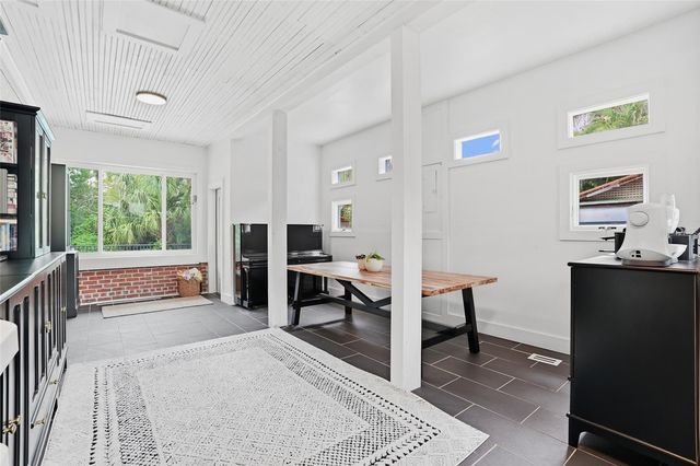 1473 BARCELONA AVENUE, Fort Myers, FL 33901