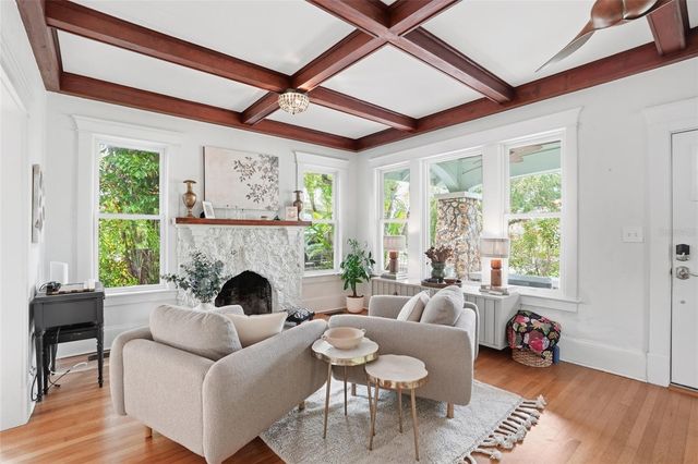 1473 BARCELONA AVENUE, Fort Myers, FL 33901