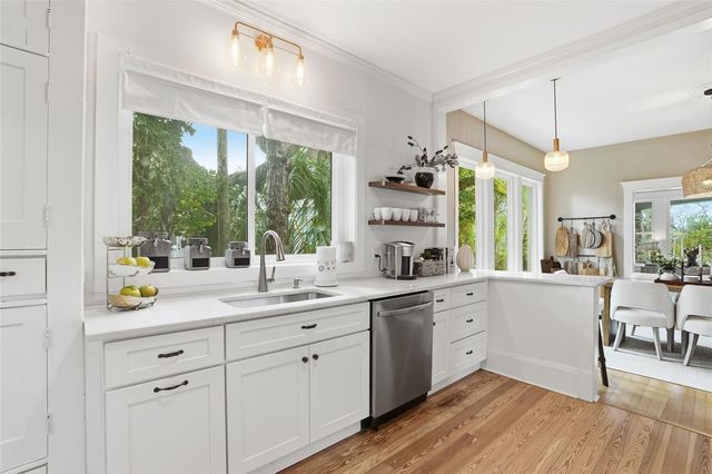 1473 BARCELONA AVENUE, Fort Myers, FL 33901