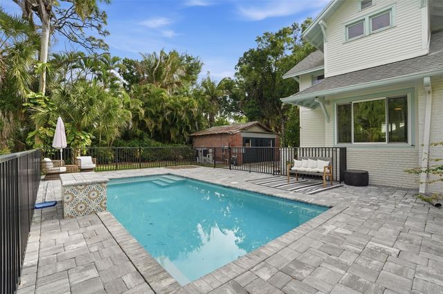 1473 BARCELONA AVENUE, Fort Myers, FL 33901