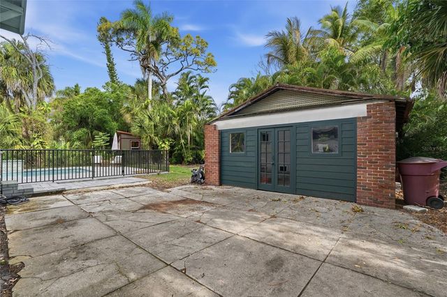 1473 BARCELONA AVENUE, Fort Myers, FL 33901