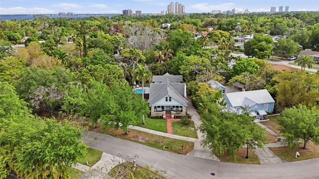 1473 BARCELONA AVENUE, Fort Myers, FL 33901