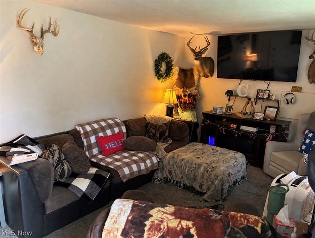 78 Magnolia Drive, New Cumberland, WV 26047