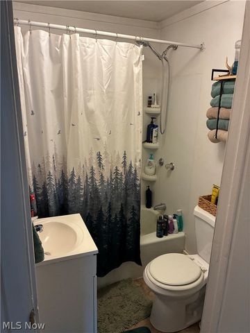 78 Magnolia Drive, New Cumberland, WV 26047