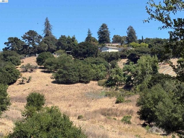 0 Clover Rd, Hayward, CA 94542