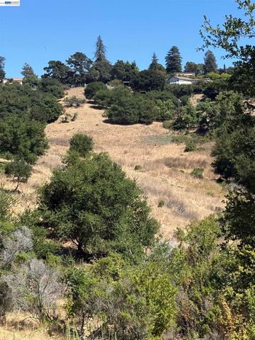 0 Clover Rd, Hayward, CA 94542