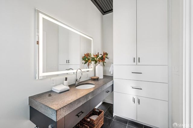 2426 Pine Street, San Francisco, CA 94115