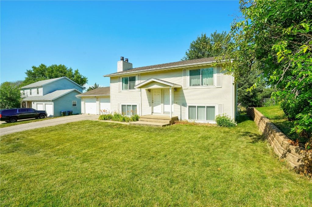 1339-1341 Dolen Place, Iowa City, IA 52246