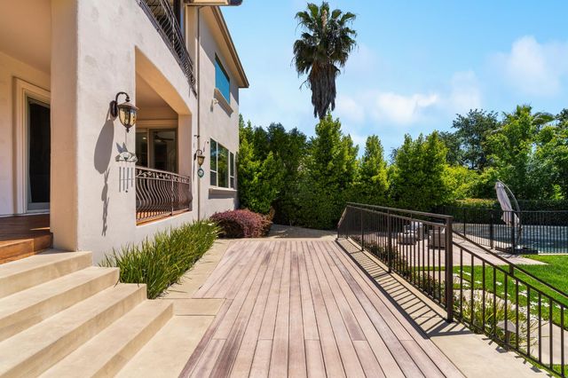 3788 Saint Julien Way, Roseville, CA 95747