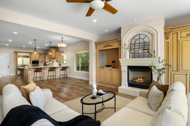 3788 Saint Julien Way, Roseville, CA 95747