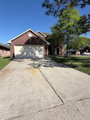 1102 Glenmeadows Drive, La Porte, TX 77571