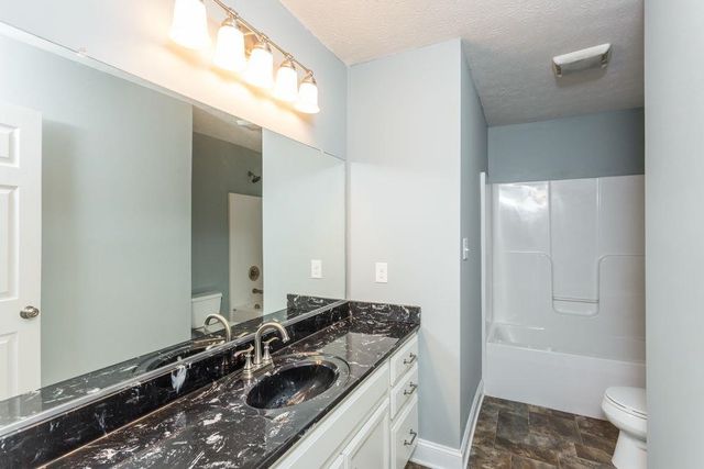 111 VILLA VIEW DR, Staunton, VA 22401