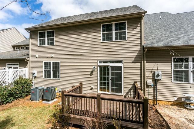 111 VILLA VIEW DR, Staunton, VA 22401