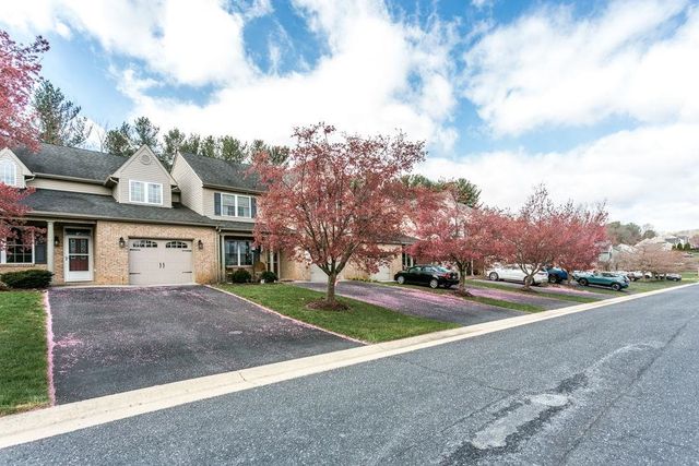 111 VILLA VIEW DR, Staunton, VA 22401