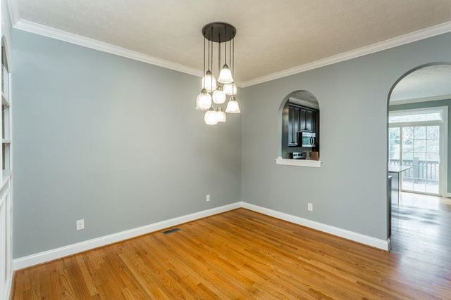 111 VILLA VIEW DR, Staunton, VA 22401