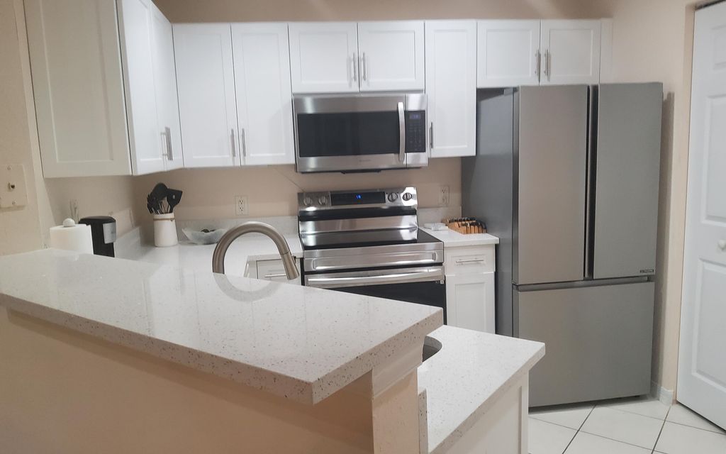 1801 N Flagler Drive 128, West Palm Beach, FL 33407