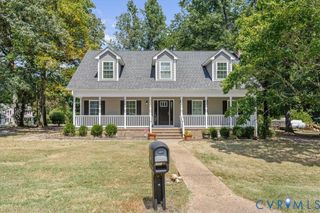 400 Derbycreek Ln, Chester, VA 23836