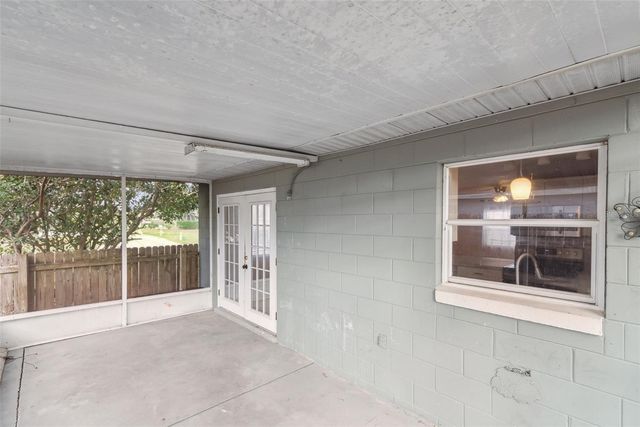 21 CAYMAN CIRCLE, Umatilla, FL 32784