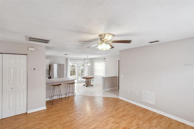 21 CAYMAN CIRCLE, Umatilla, FL 32784