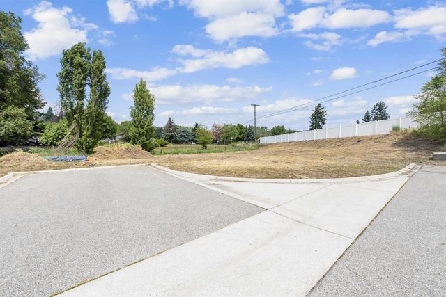 9027 E PRINCETON Ln, Spokane, WA 99212