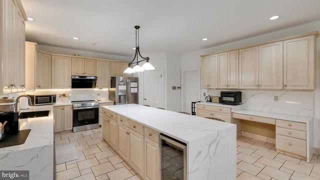 26 BRECKENRIDGE DR, Warminster, PA 18974