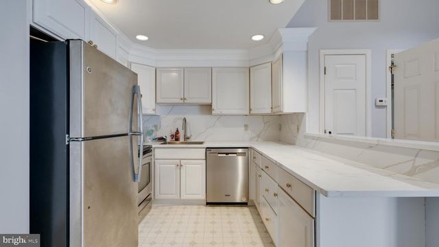 26 BRECKENRIDGE DR, Warminster, PA 18974