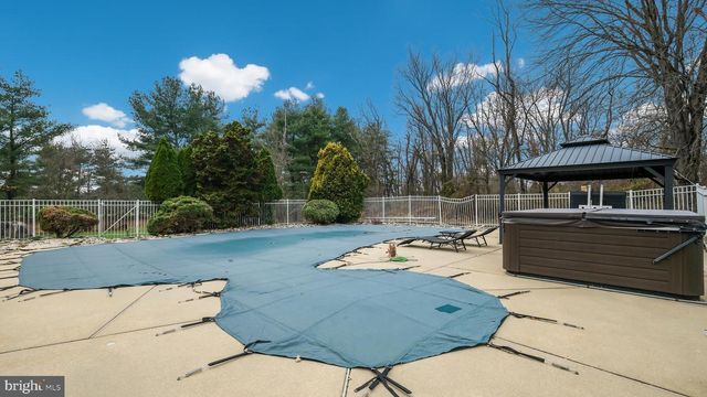 26 BRECKENRIDGE DR, Warminster, PA 18974